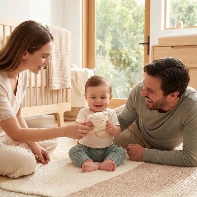 hochet musical bébé avec papa maman