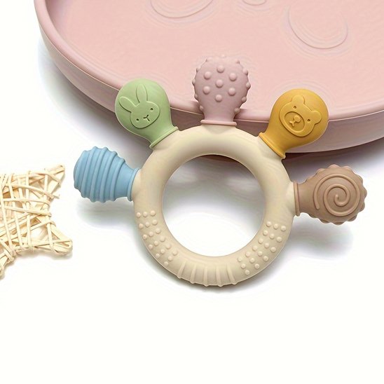 Anneau de dentition bébé facile a  manipuler