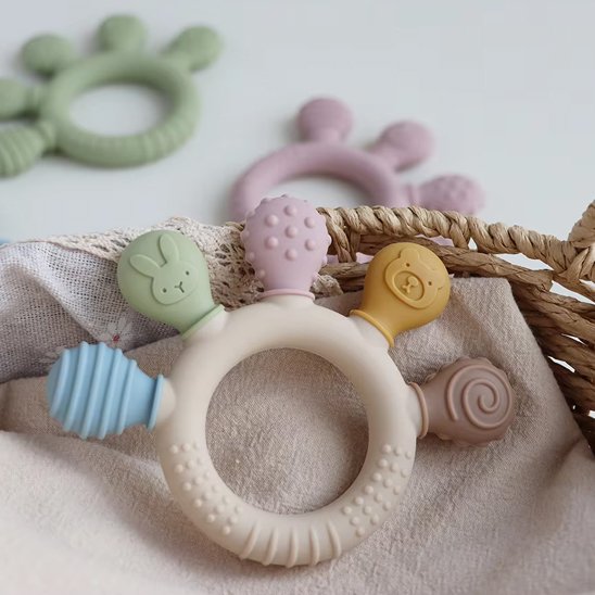 Anneau de dentition  bébé quatre couleur