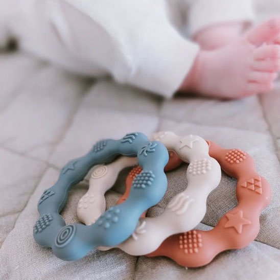 Anneau dentition bébé belles couleurs de rêve
