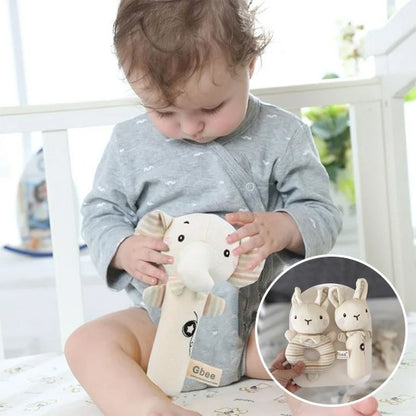 bébé manipule Hochet bebe