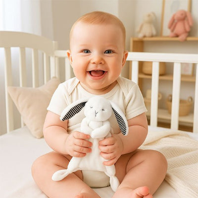 doudou bebe lapin souriant