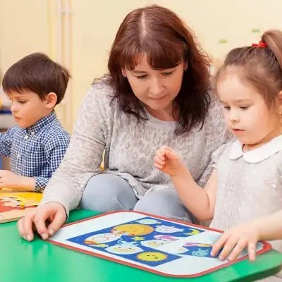 Tableau d'Activité Montessori - MontessoriBoard™ - Planète - Maman Généreuse